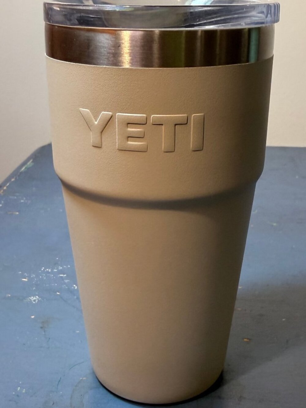 YETI Rambler Stackable Cup 20 ounce Cao=oe Taupe Coffee Water